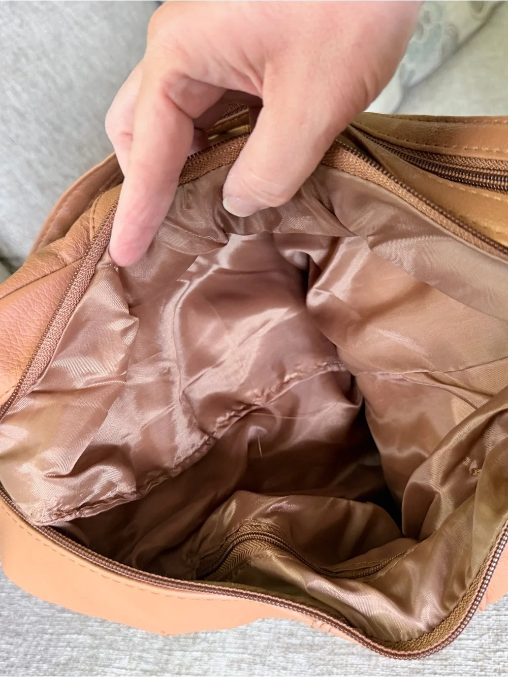Women's Leather Sling Backpack - Picture 8 of 8